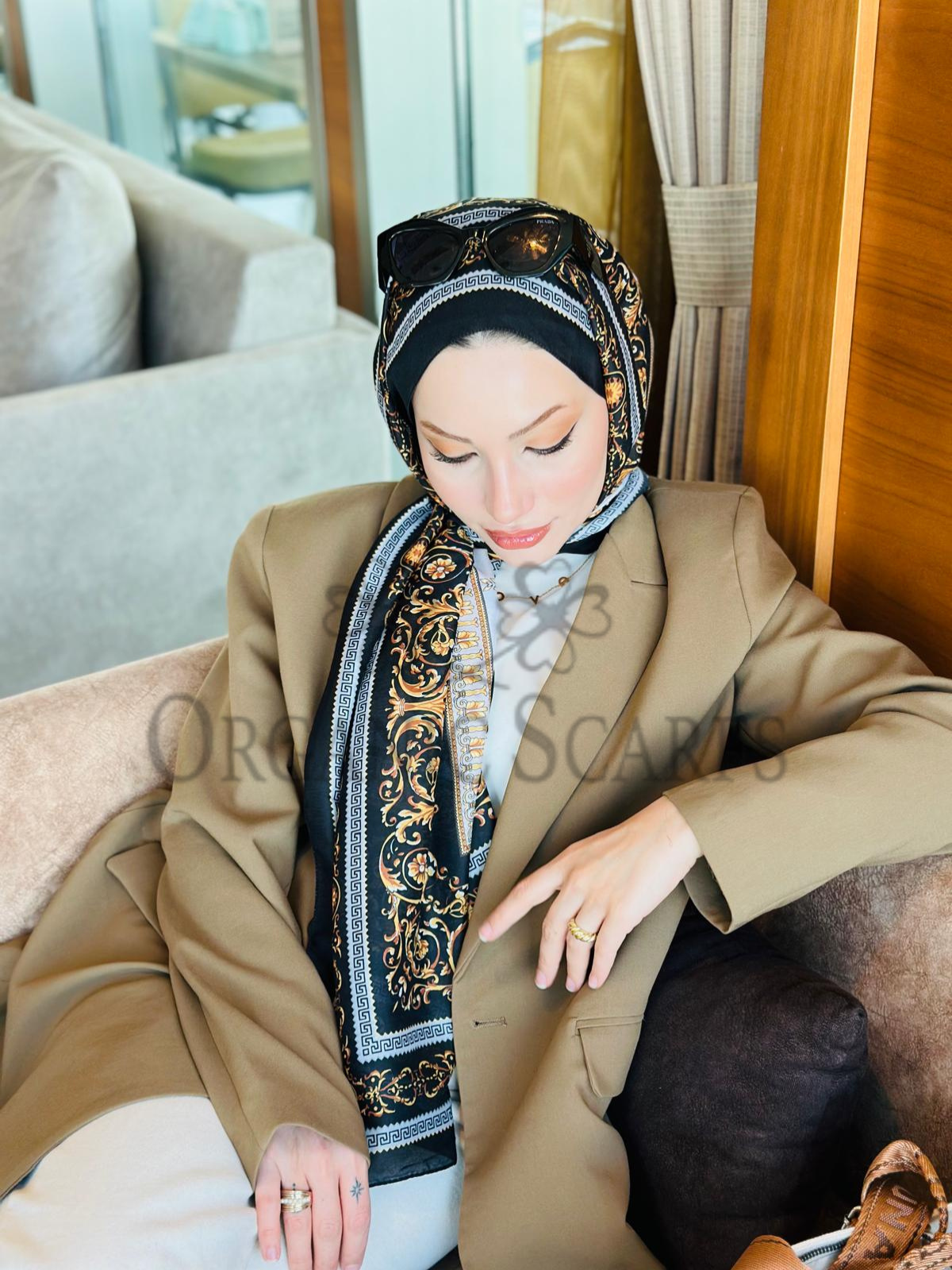 Versace vual ipek şal 43343 -Siyah
