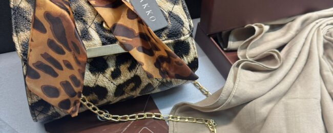 Vakko Leopar Fular Çanta