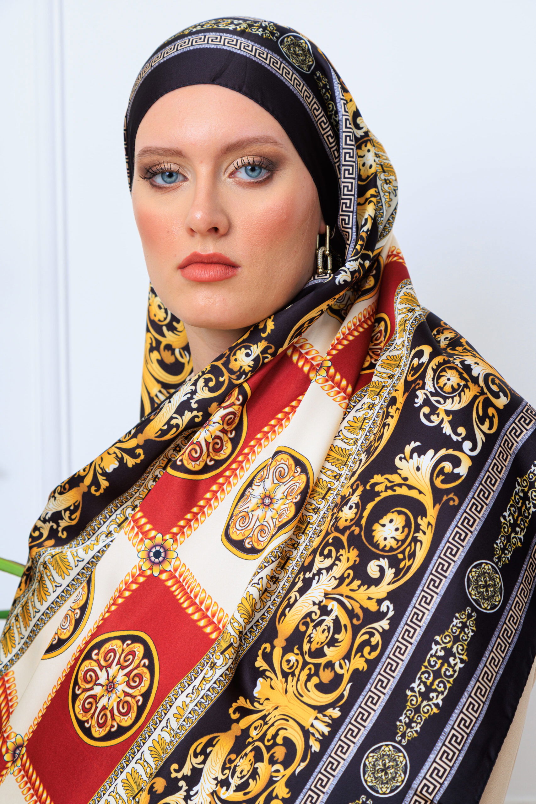 VERSACE VUAL İPEK ŞAL- 344456-SİYAH BORDO - Görsel 3