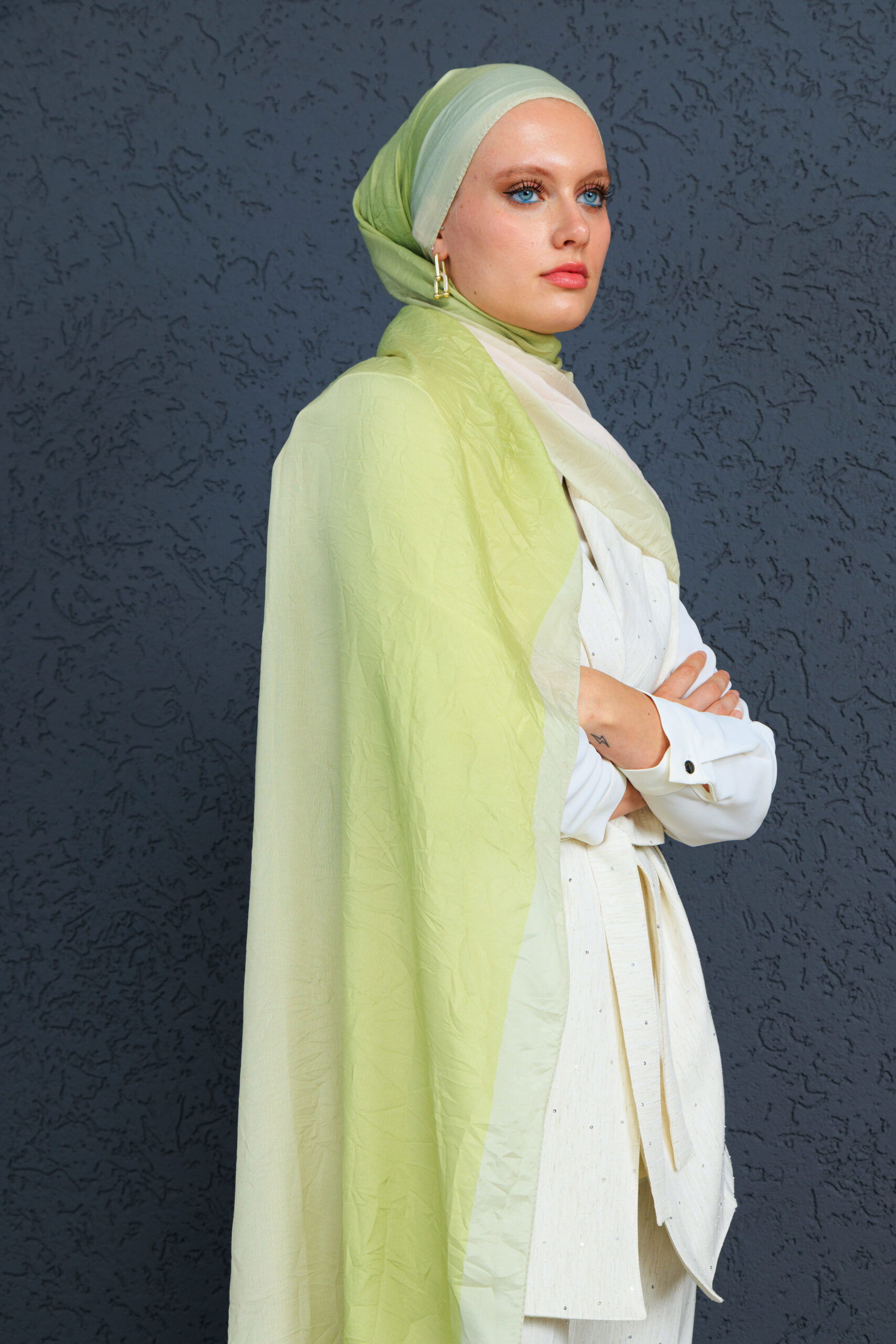 Lodos Şal Serisi- Z-2240 - V-17 - Zeytin Yeşil - Görsel 3