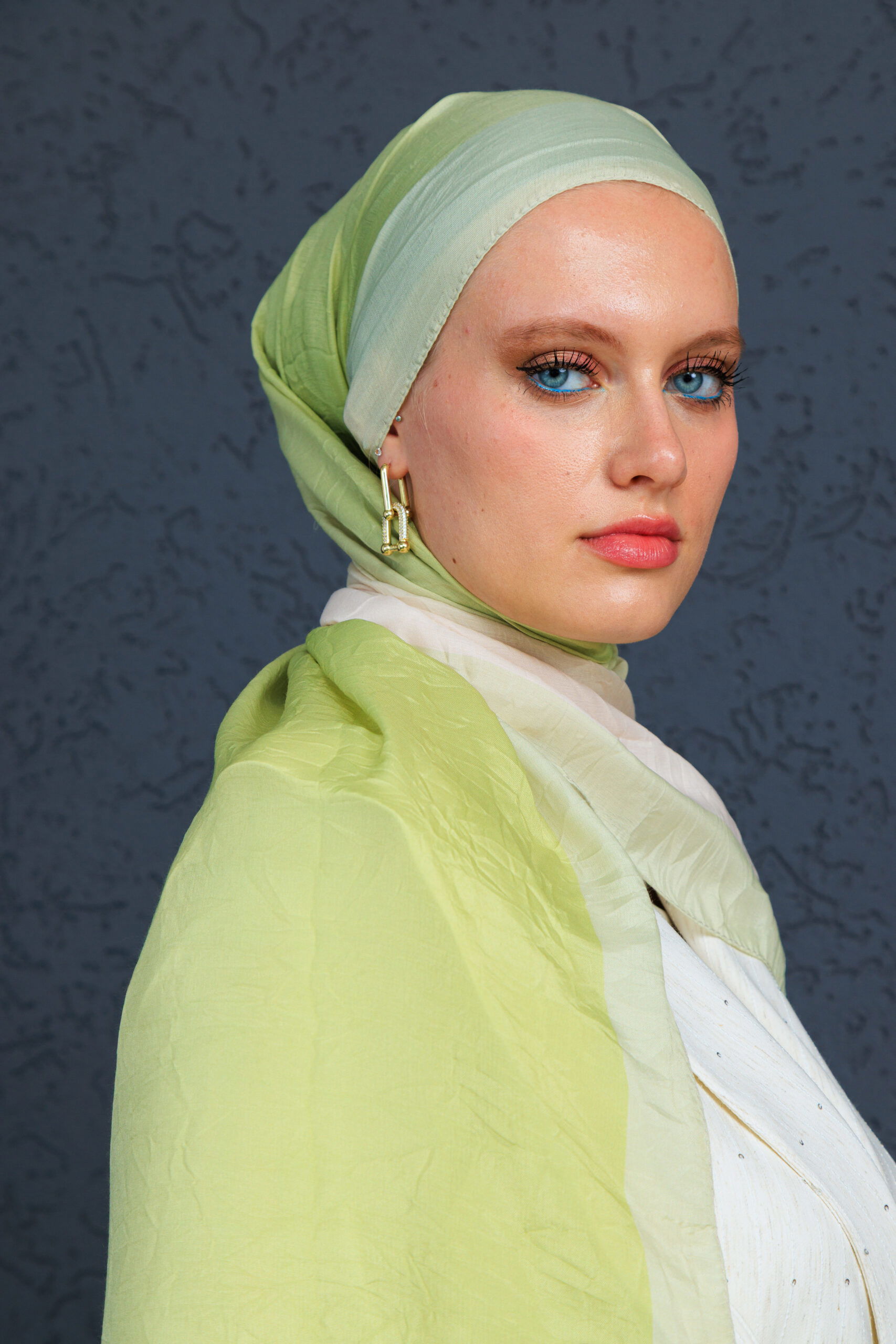 Lodos Şal Serisi- Z-2240 - V-17 - Zeytin Yeşil - Görsel 4