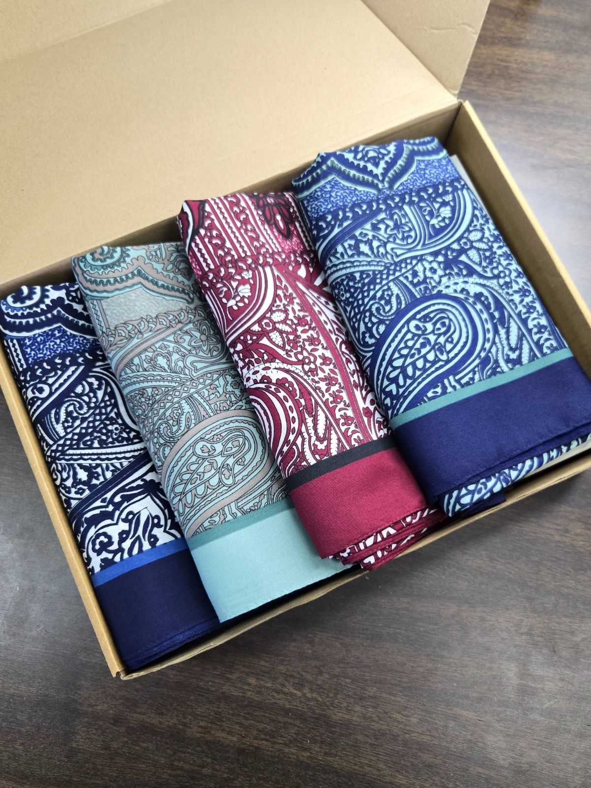 En Çok Satan 4'Lü Touch Divan Desen İthal Pamuk İpek Şal - KT2626202