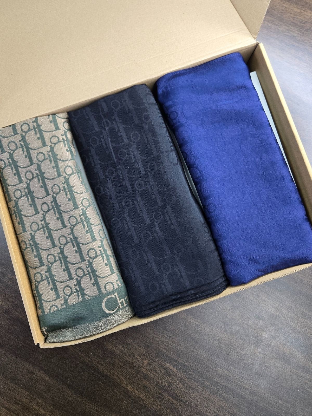 En Çok Satan 3'Lü Dior Çift Taraflı Kaşmir İpek Eşarp - KT7859