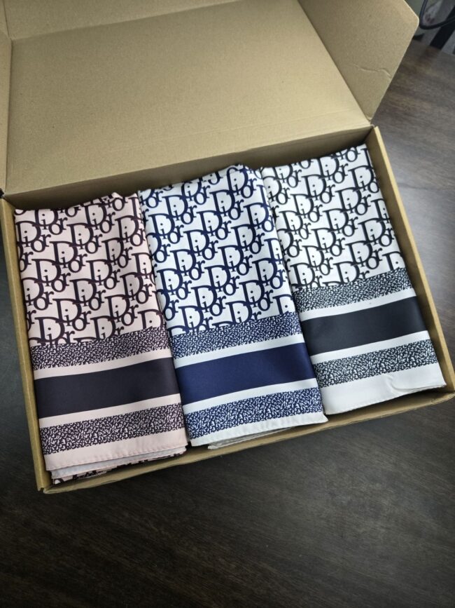 En Çok Satan 3'Lü Dior Marka Eşarp - KT020315