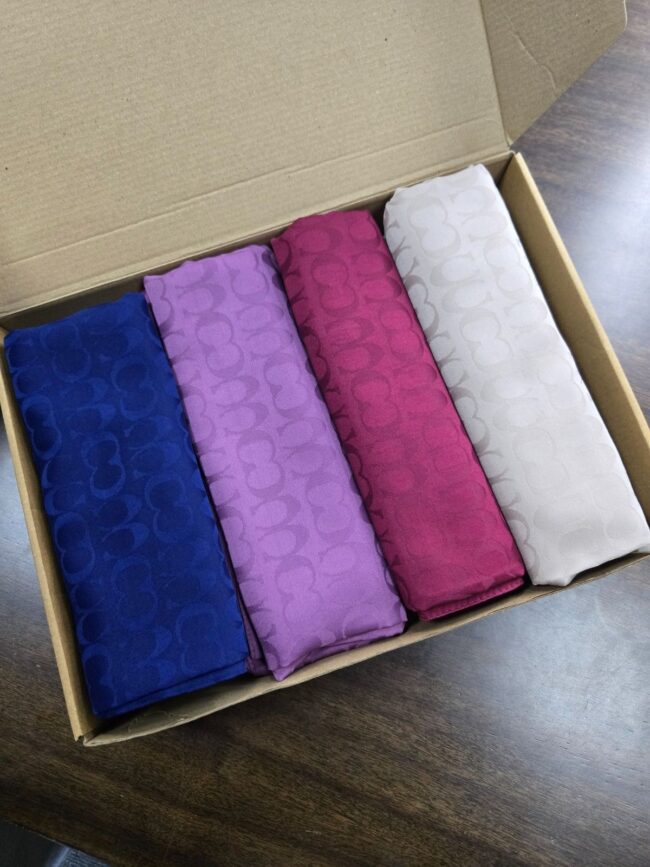 En Çok Satan 4'Lü Coach İthal Pamuk Jakar İpek Şal - KT23141