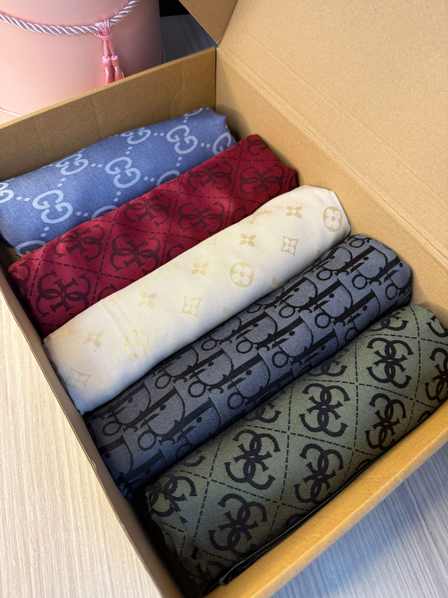 Çok Avantajlı Kutu 5'Li Kaşmir İpek Şal - Görsel 3