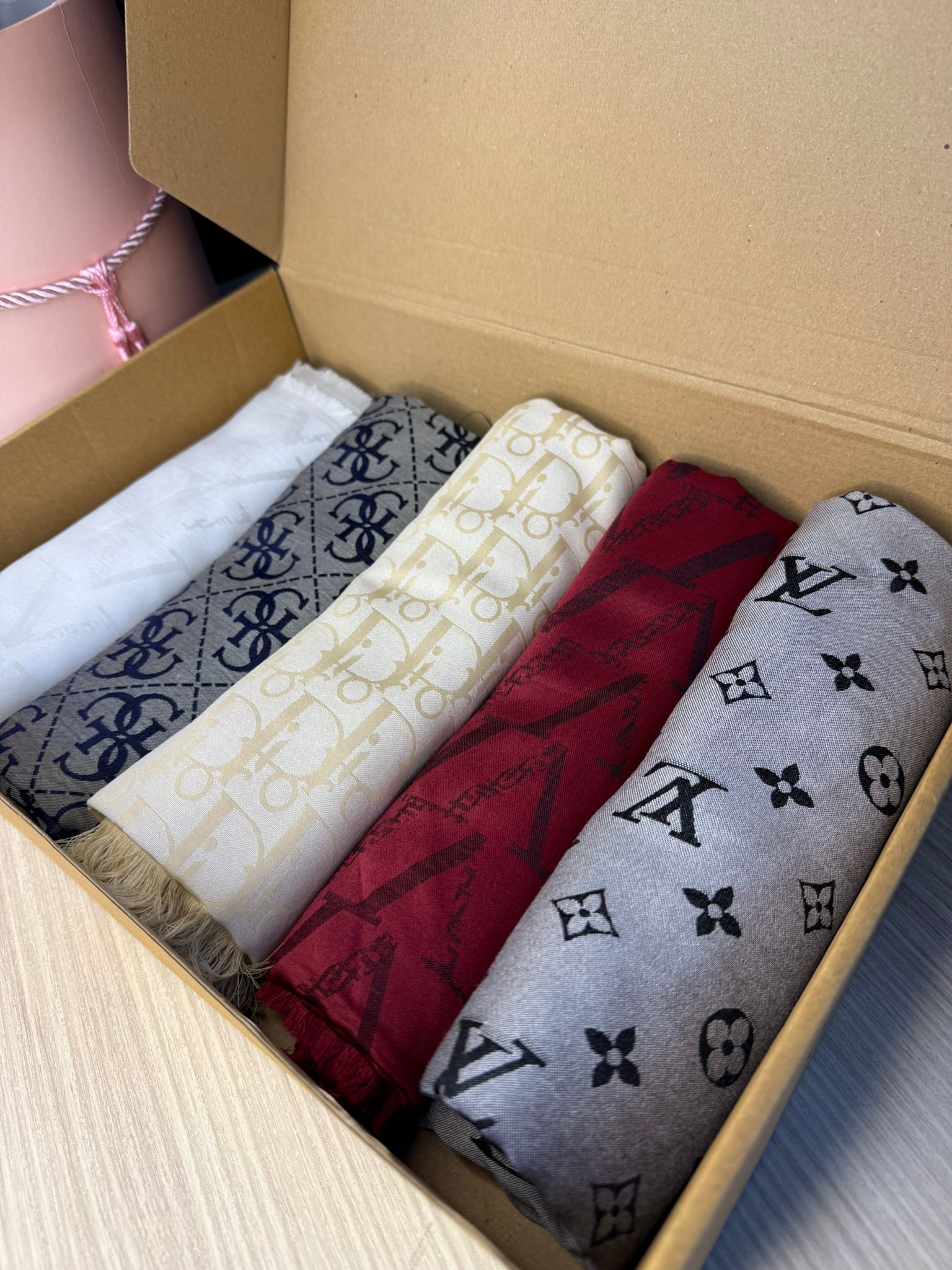 Çok Avantajlı Kutu 5'Li Kaşmir İpek Şal - Görsel 2