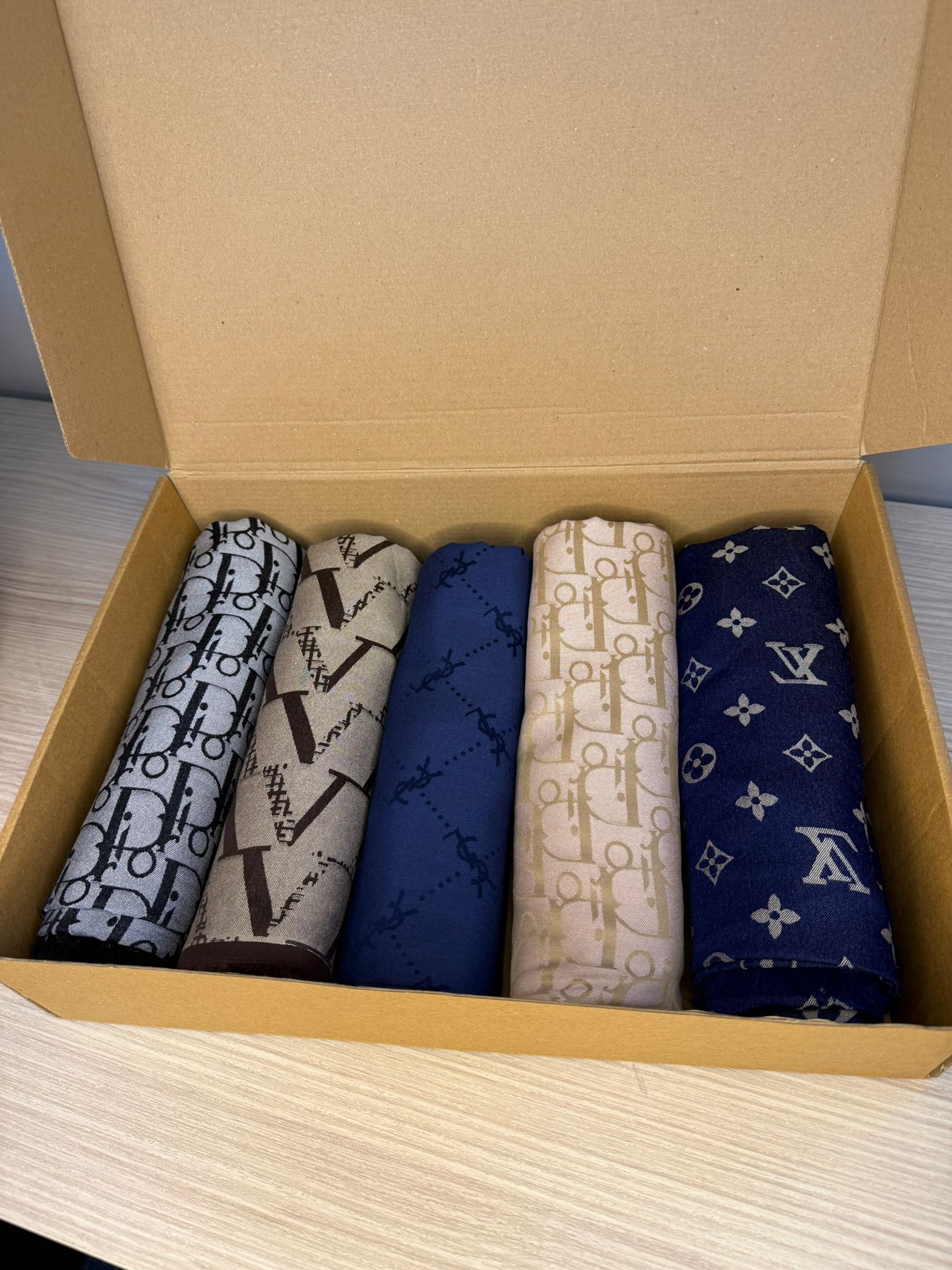 Çok Avantajlı Kutu 5'Li Kaşmir İpek Şal - Görsel 2