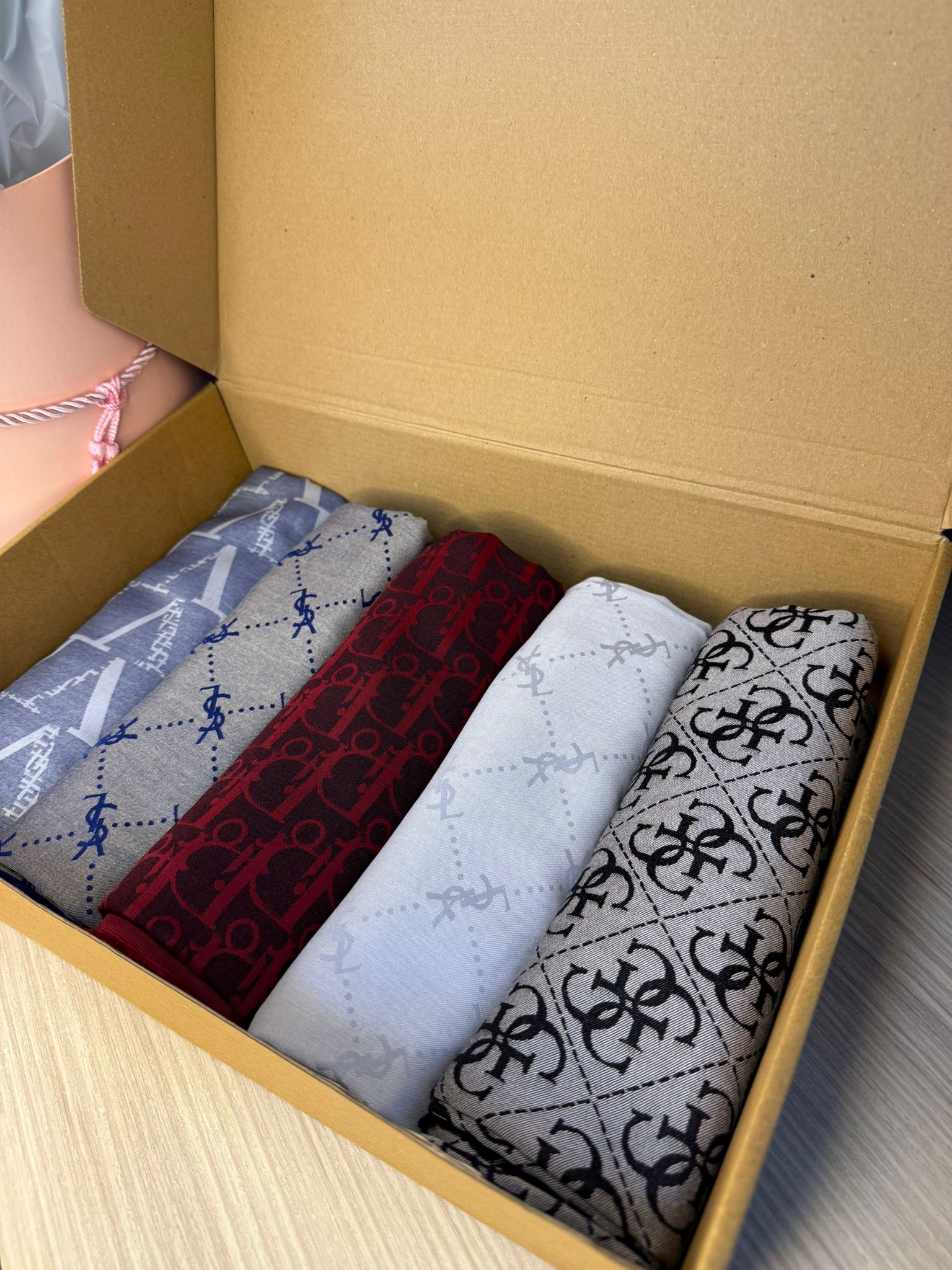 Çok Avantajlı Kutu 5'Li Kaşmir İpek Şal - Görsel 2