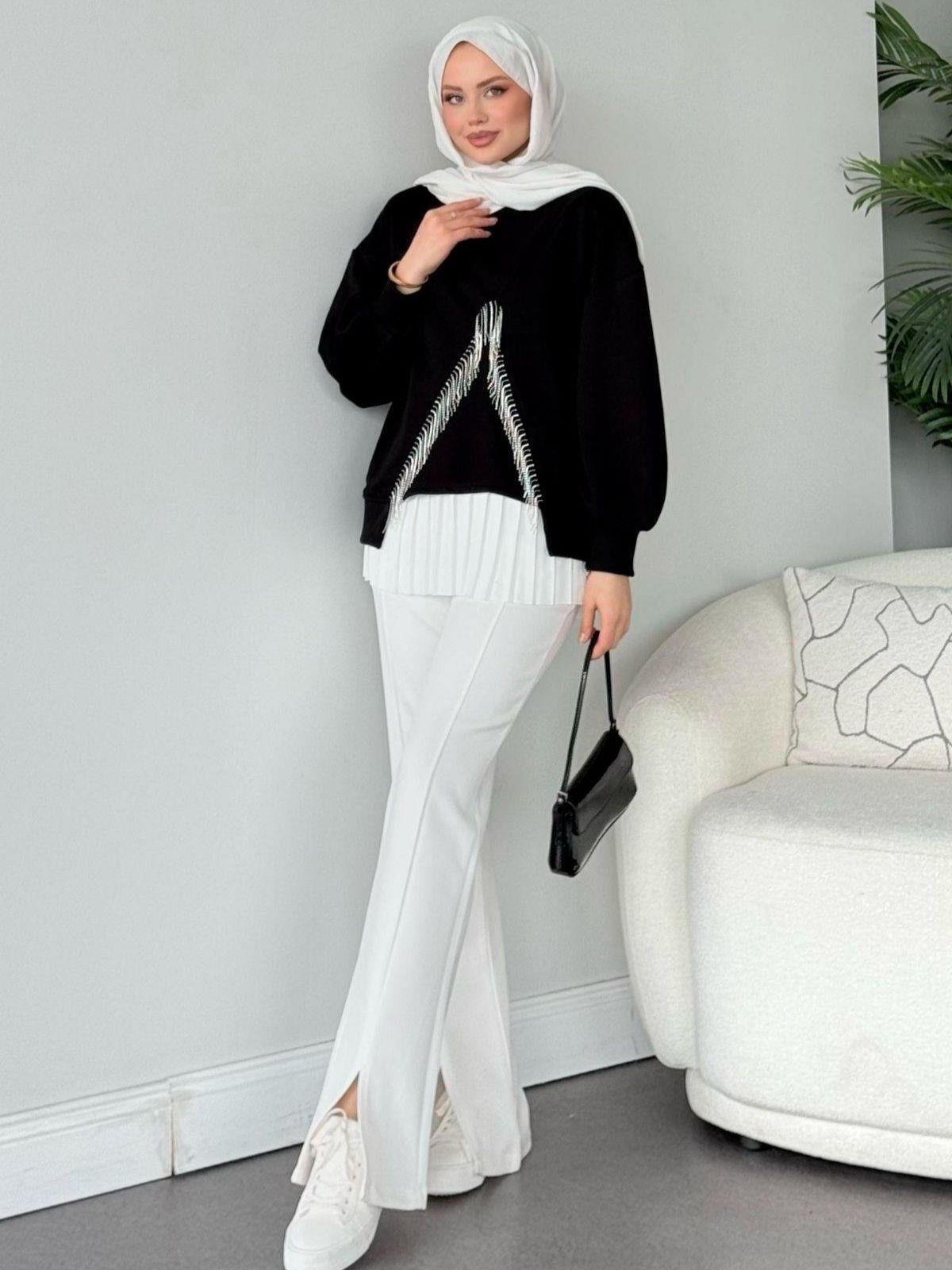 Taş Püsküllü Sweat SWT100294 - Siyah