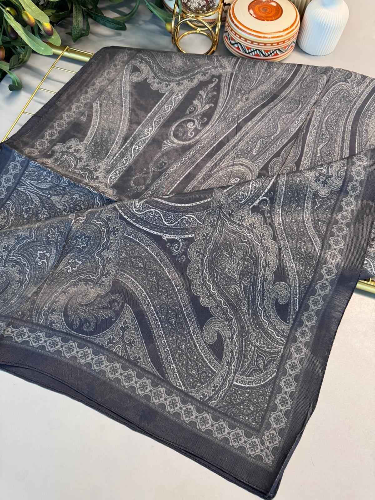 Rüya Tınısı Desen Şal 469-018 - V-1 - Siyah - Görsel 2