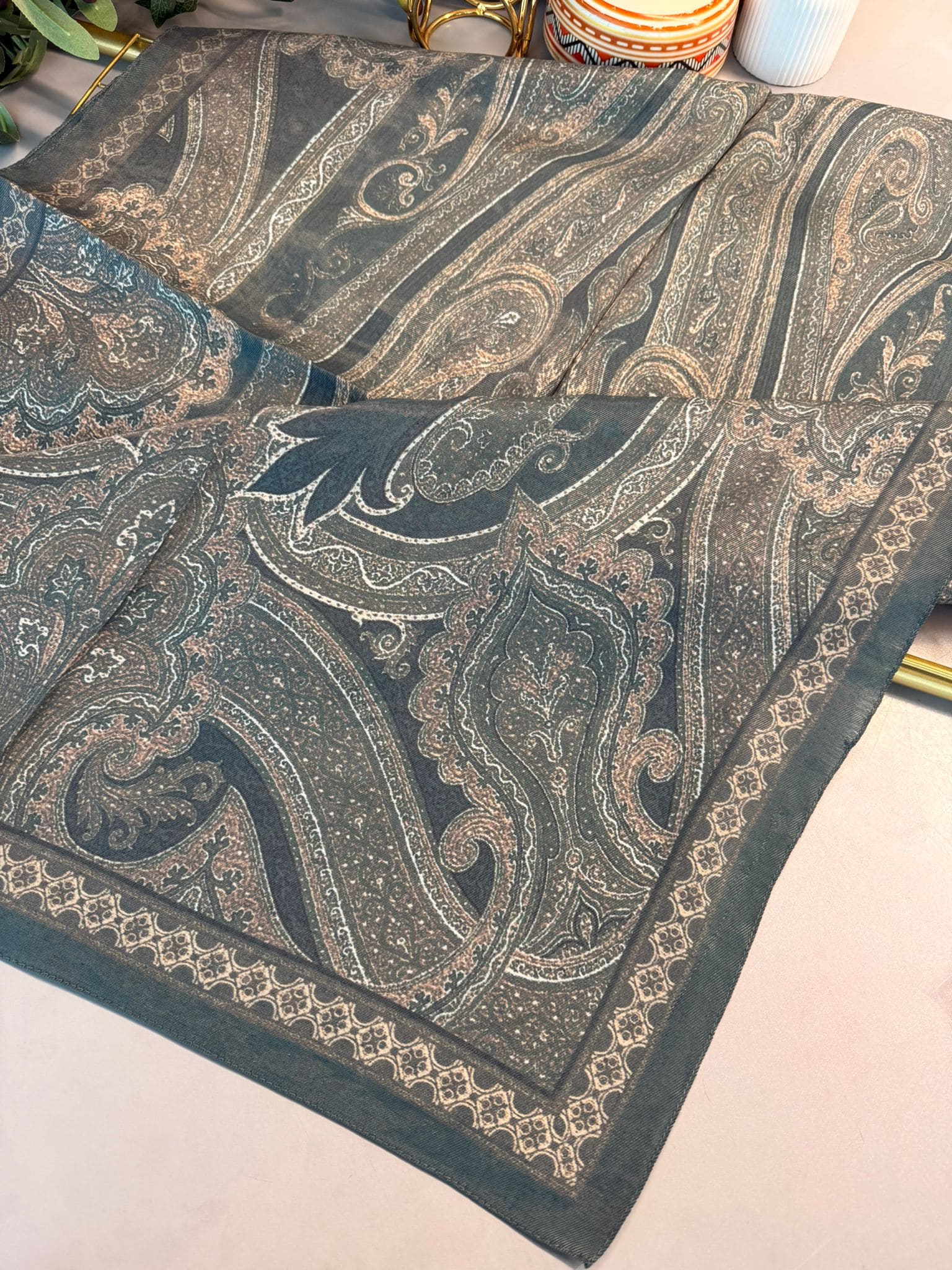 Rüya Tınısı Desen Şal  469-018 - V-4 - Koyu Zümrüt - Görsel 2